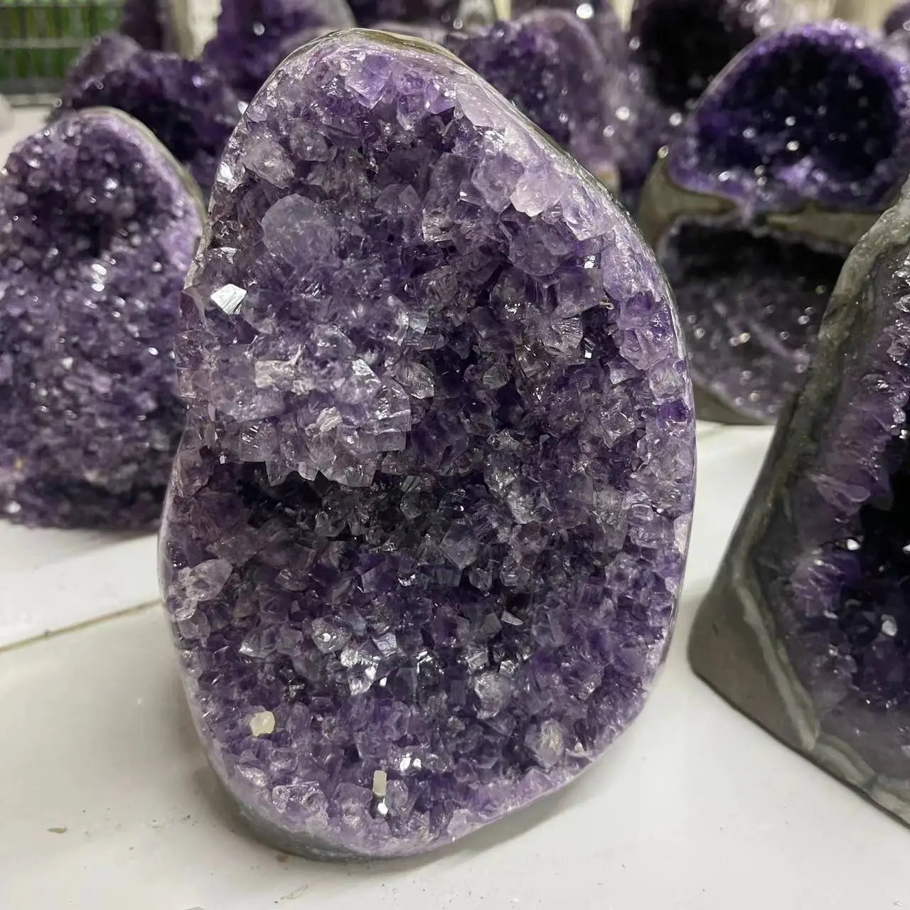 Geode Brazil Amethyst Natural Mineral Specimen Raw Quartz Purple Crystal Healing Stones Home Decoration Gift Cluster
